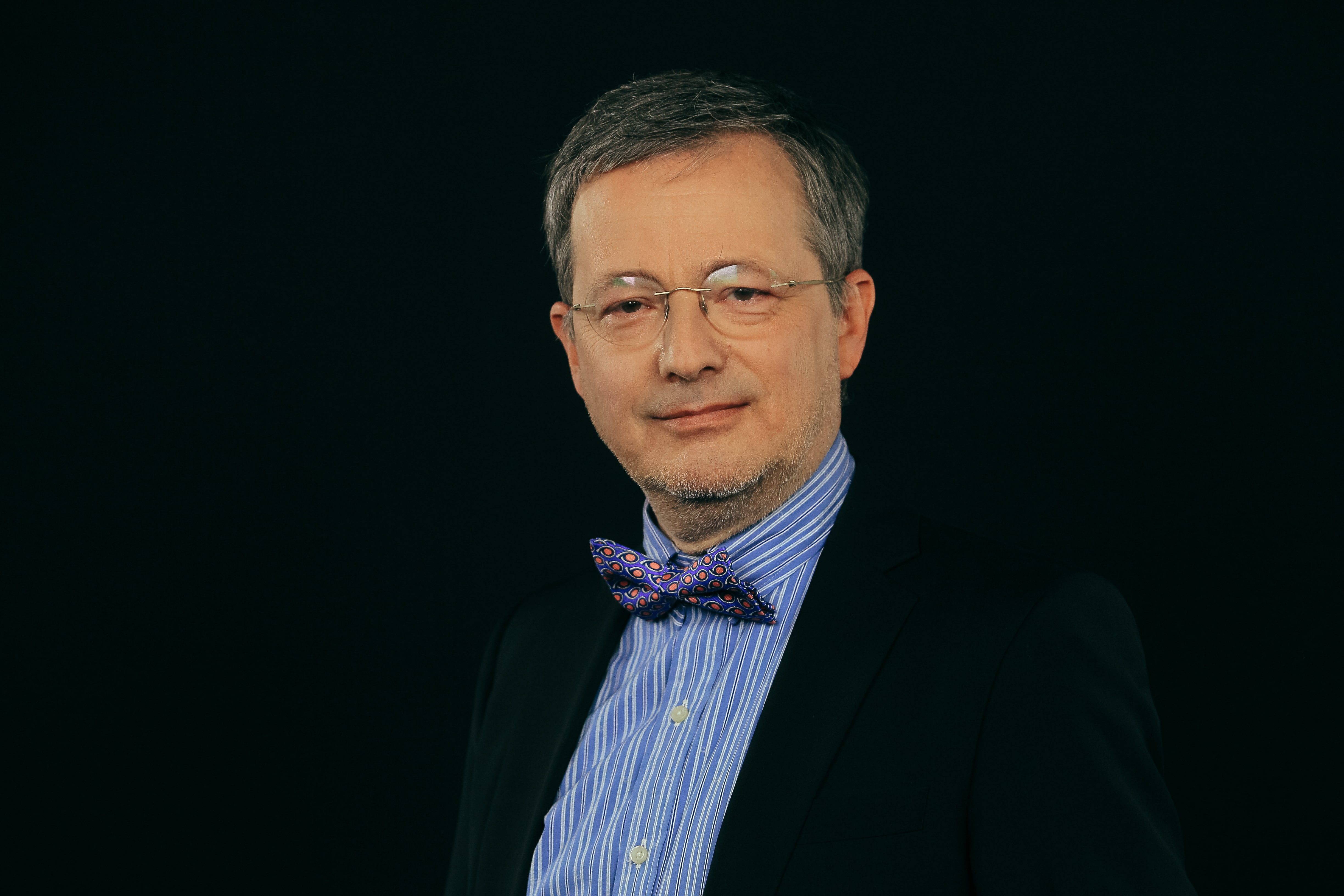 Jan Wróbel z rozmowami politycznymi w Radiu VOX FM i na kanale Super Ring